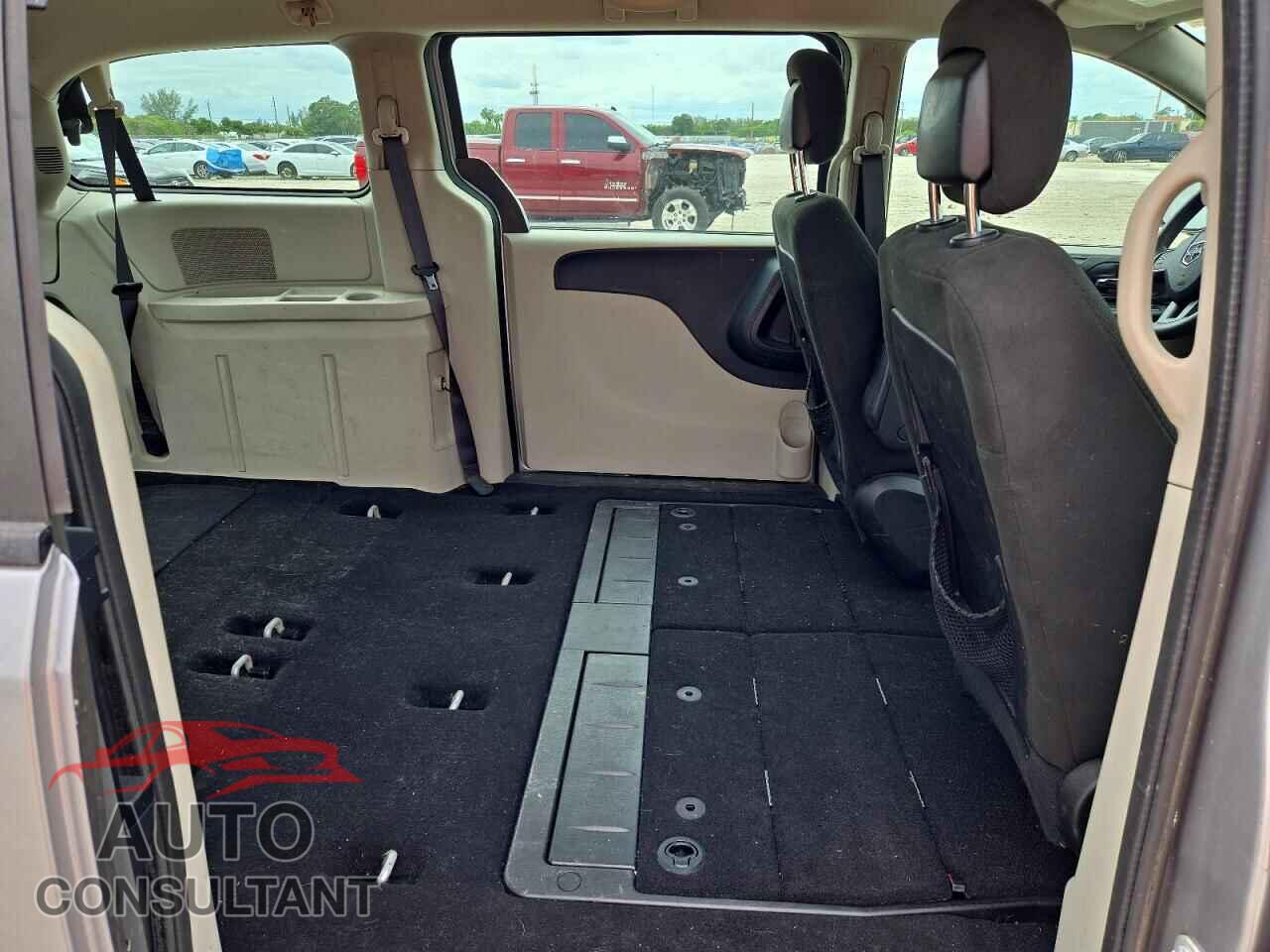 DODGE CARAVAN 2015 - 2C4RDGBG8FR690822