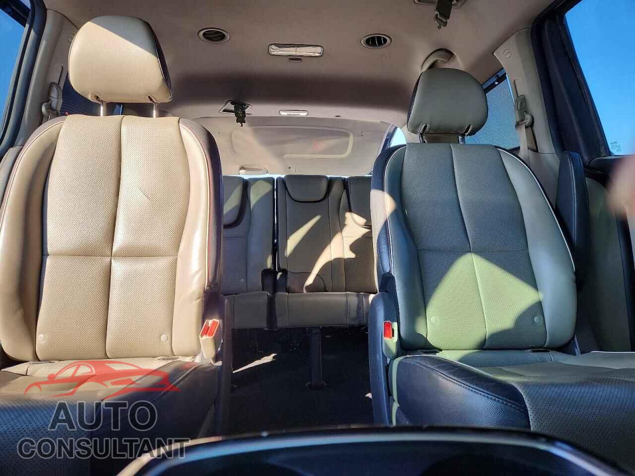 KIA All Models 2015 - KNDMC5C12F6046767