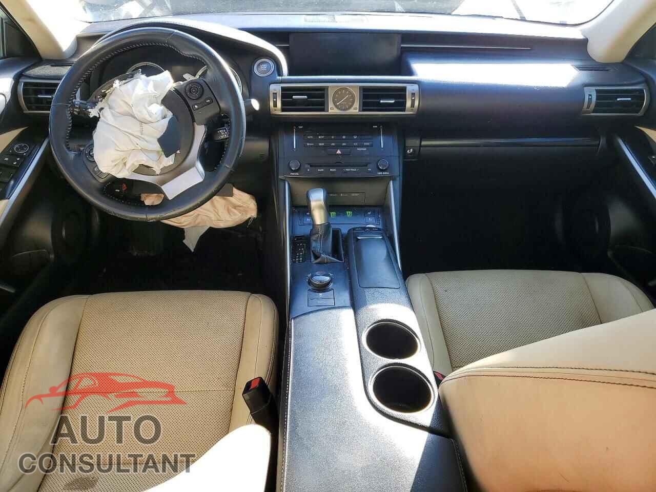 LEXUS IS 2014 - JTHBE1D27E5000730
