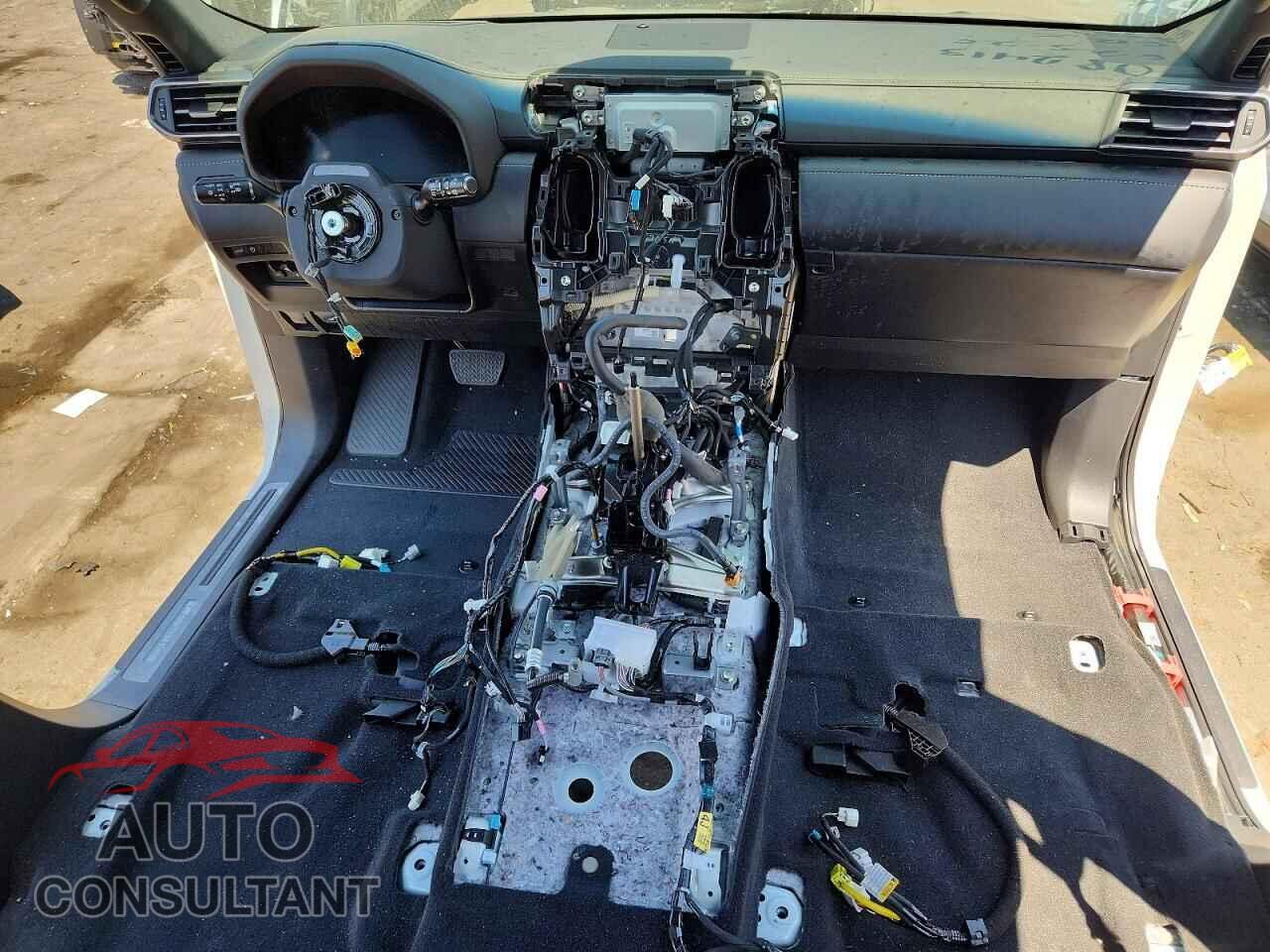 LEXUS UNKNOWN 2025 - JTJGB7CX0S4082413