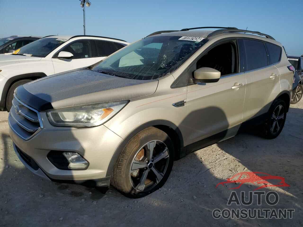 FORD ESCAPE 2017 - 1FMCU0GD2HUC60667