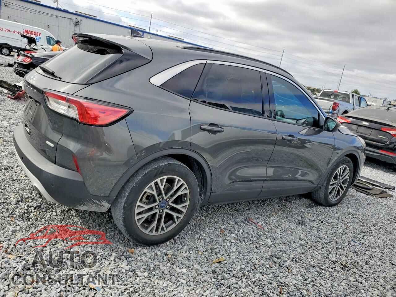 FORD ESCAPE 2020 - 1FMCU0H66LUA94257