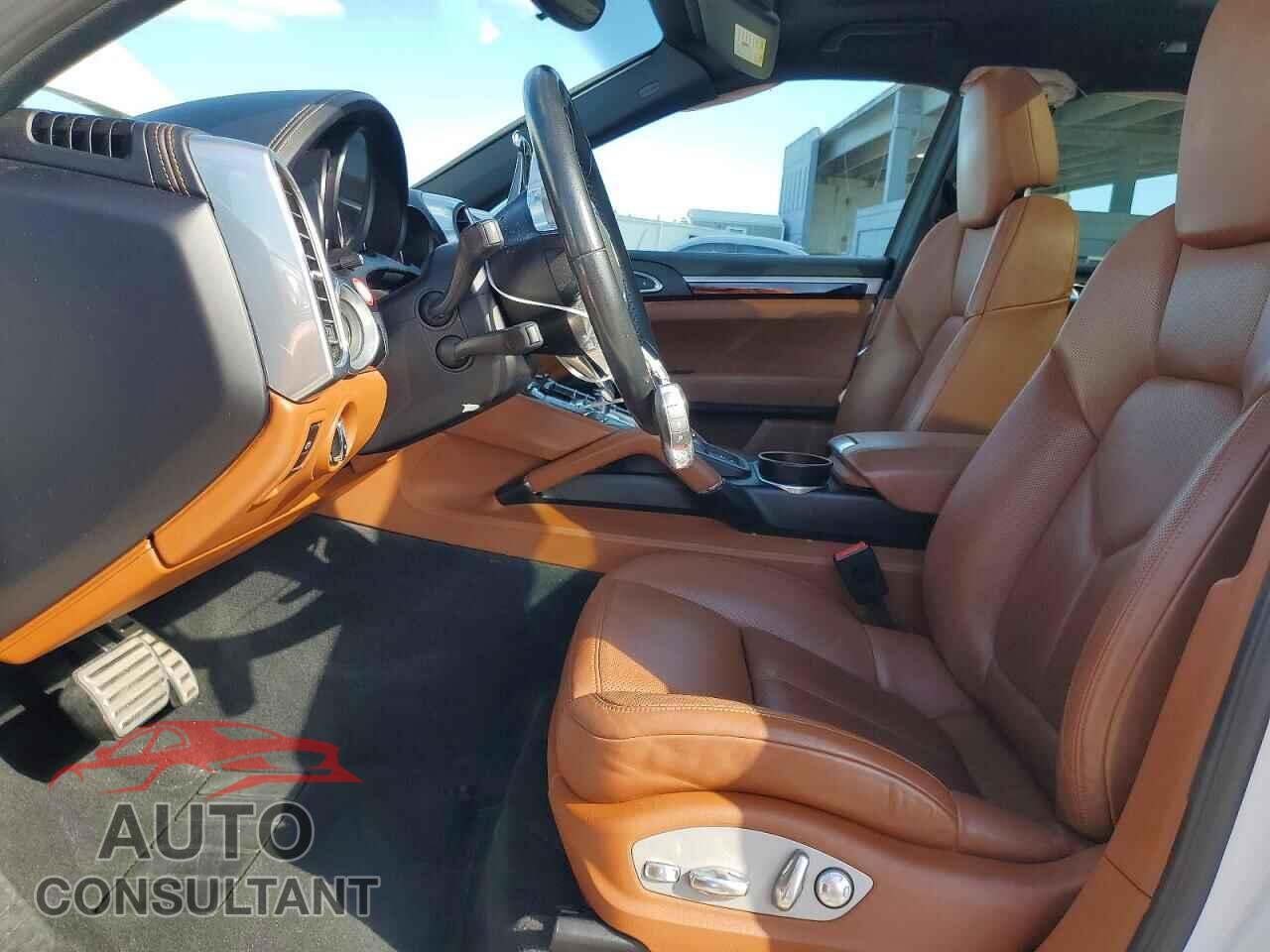 PORSCHE CAYENNE 2016 - WP1AB2A25GLA95480