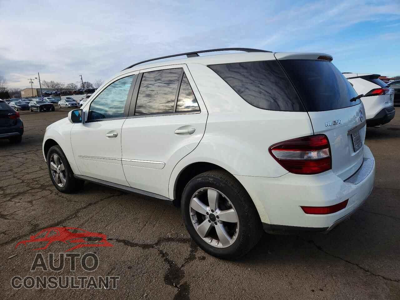 MERCEDES-BENZ M-CLASS 2009 - 4JGBB86E89A518915