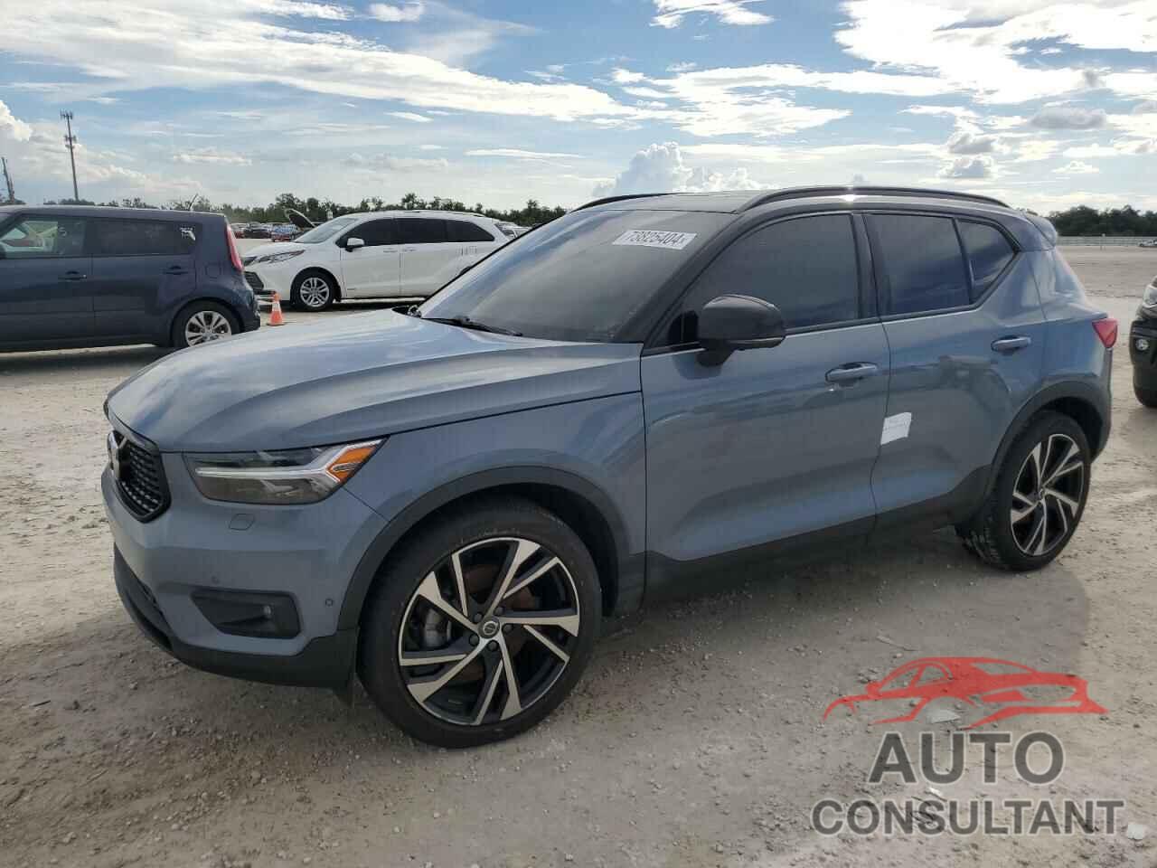 VOLVO XC40 2022 - YV4162UM0N2770445