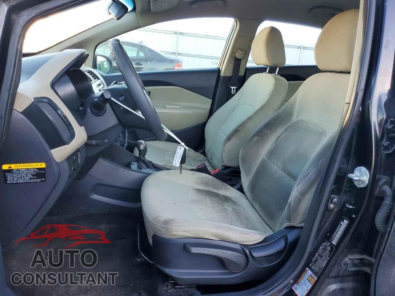 KIA RIO 2013 - KNADM4A37D6160575