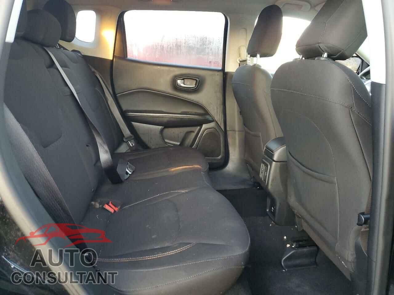 JEEP COMPASS 2017 - 3C4NJDAB5HT656445