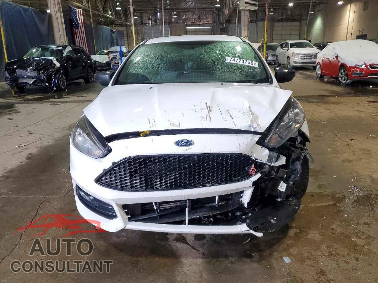 FORD FOCUS 2017 - 1FADP3L92HL340842