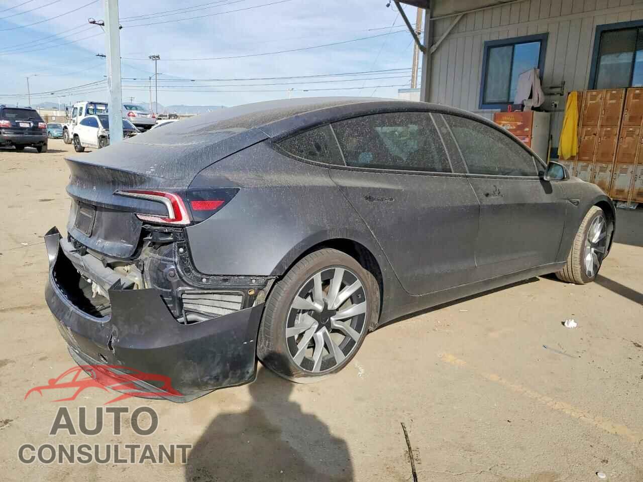TESLA MODEL 3 2024 - 5YJ3E1EA7RF853337