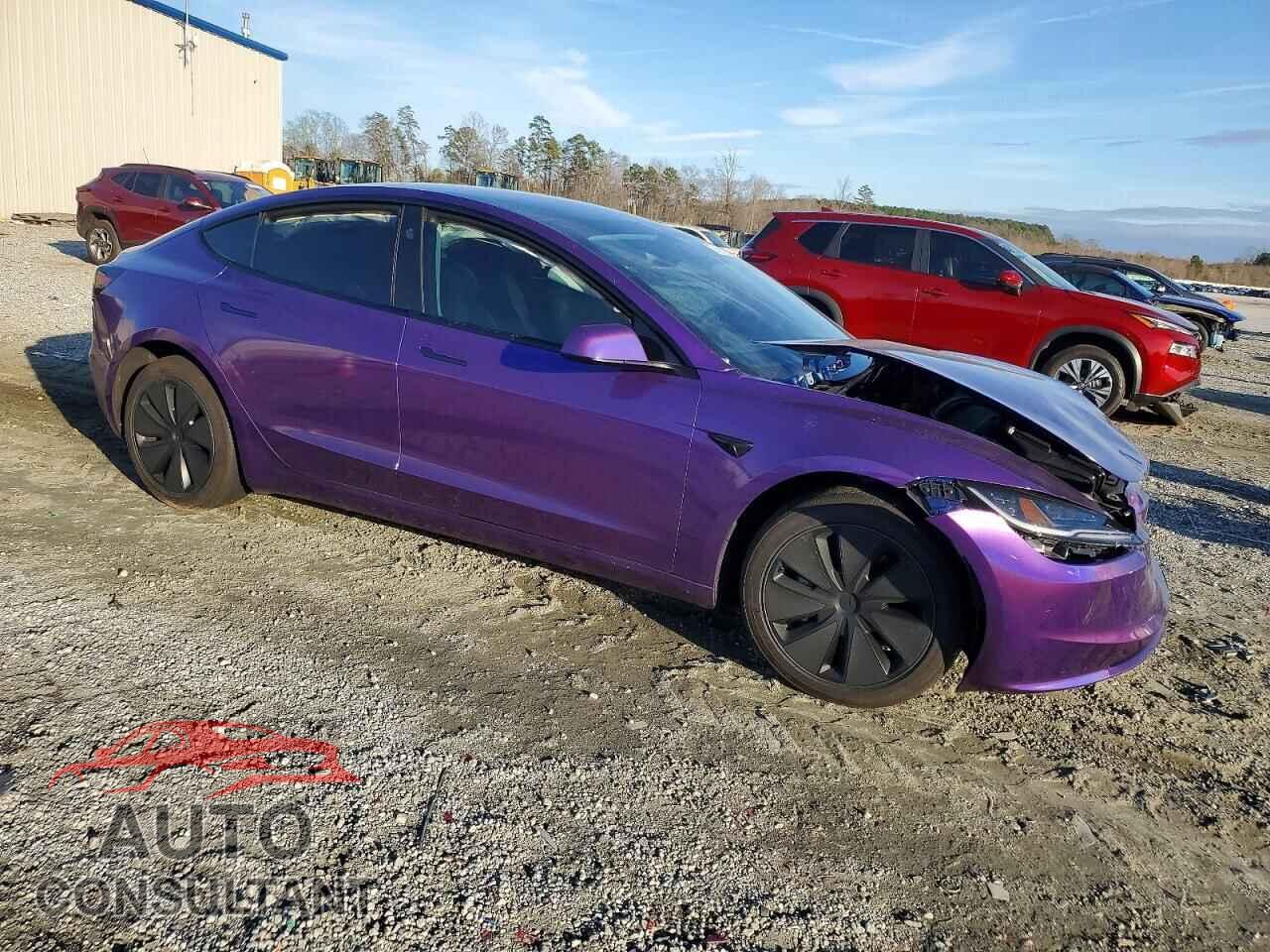 TESLA MODEL 3 2024 - 5YJ3E1EA2RF825459