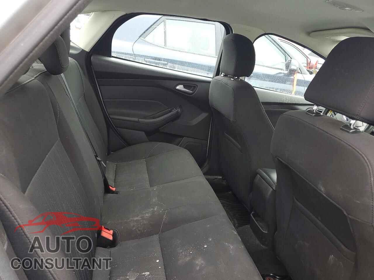 FORD FOCUS 2017 - 1FADP3F26HL255730