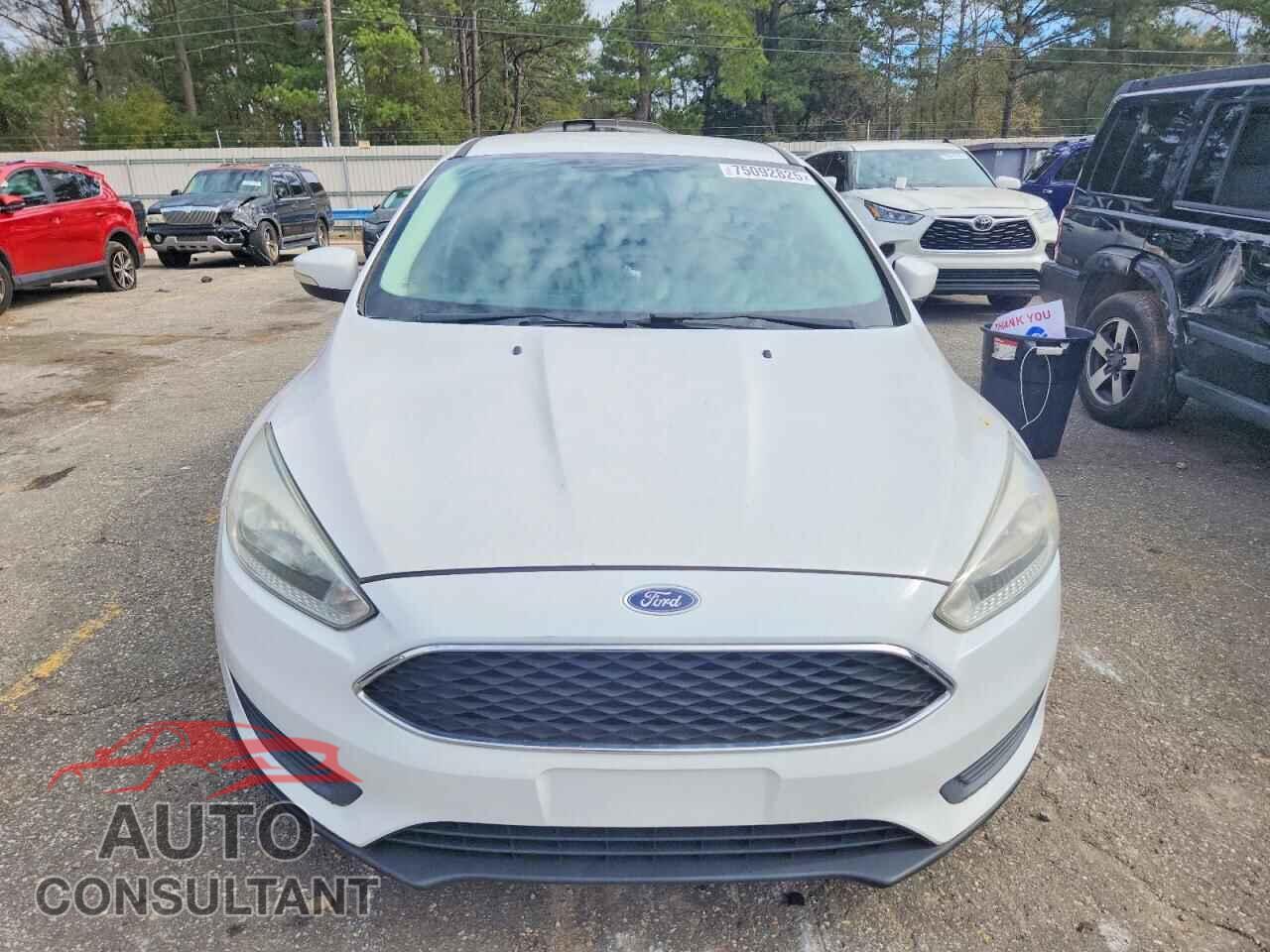 FORD FOCUS 2016 - 1FADP3F23GL376505