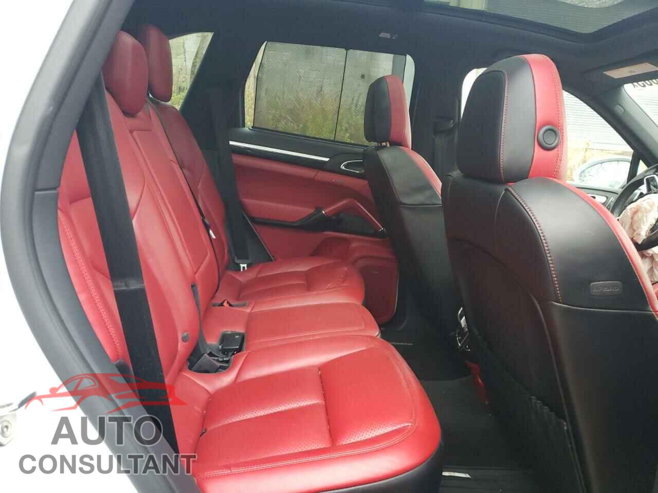 PORSCHE CAYENNE 2017 - WP1AA2A27HKA91005