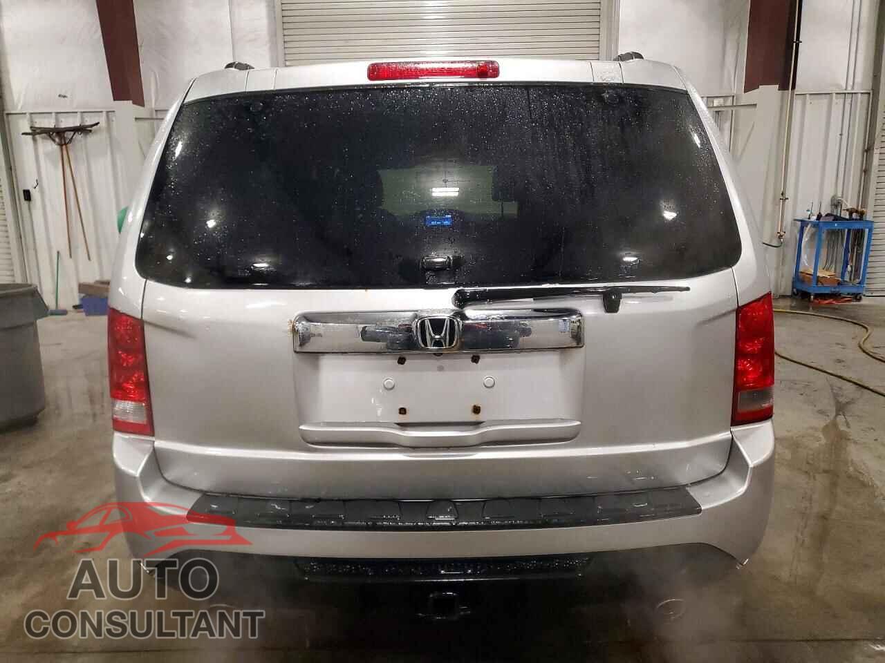 HONDA PILOT 2013 - 5FNYF4H69DB067317