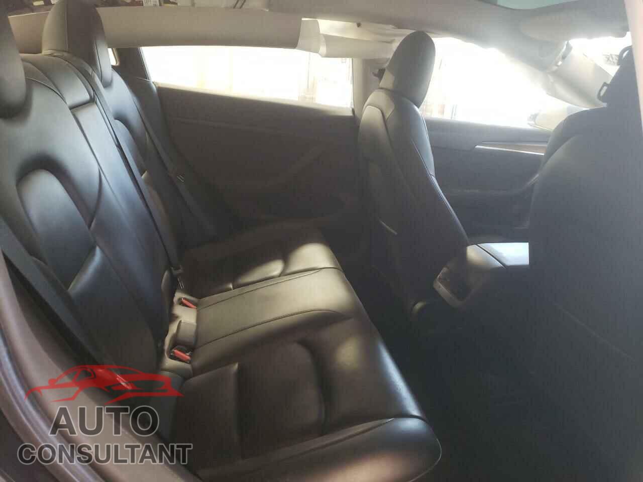 TESLA MODEL 3 2022 - 5YJ3E1EA6NF370965