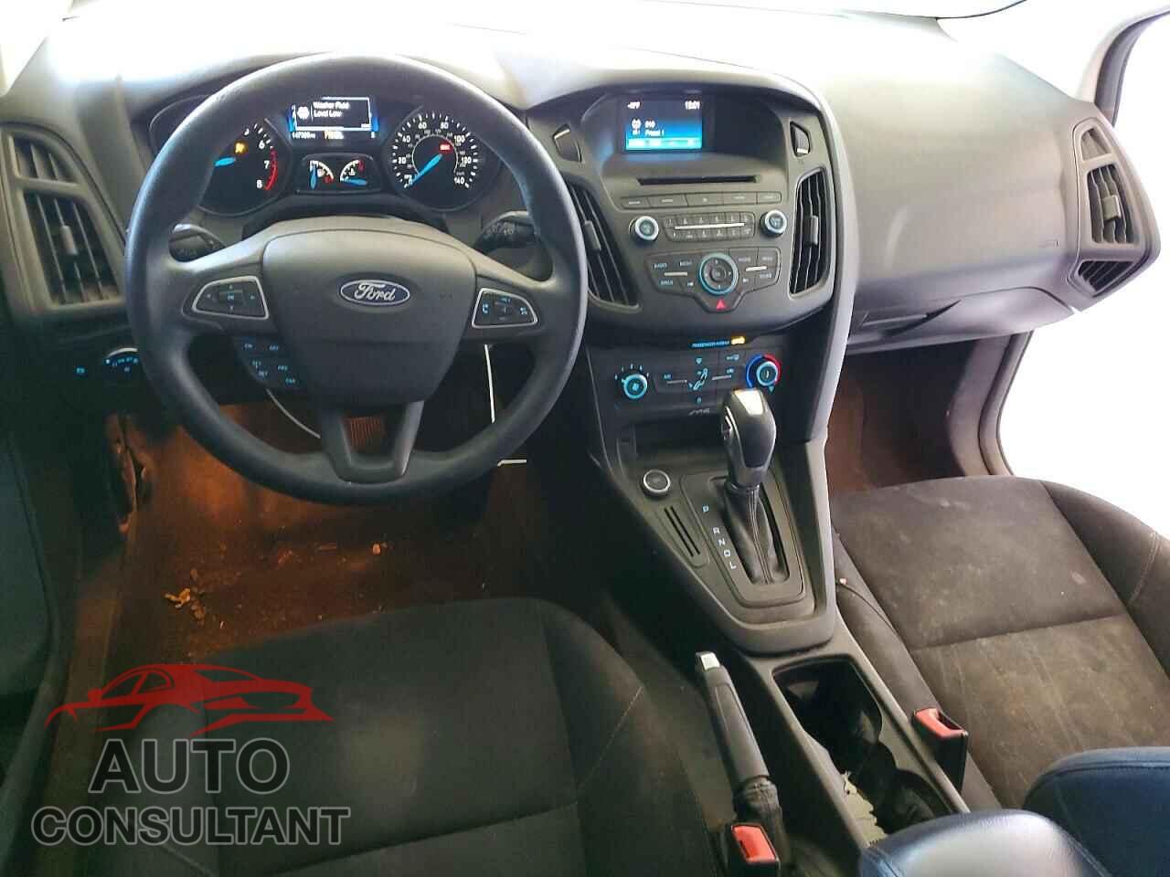 FORD FOCUS 2016 - 1FADP3K21GL264050