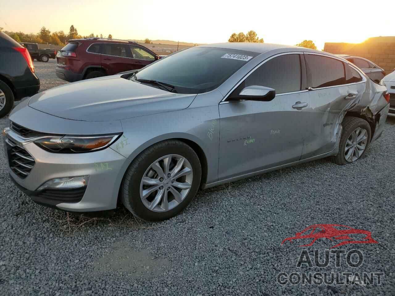 CHEVROLET MALIBU 2020 - 1G1ZD5STXLF036899