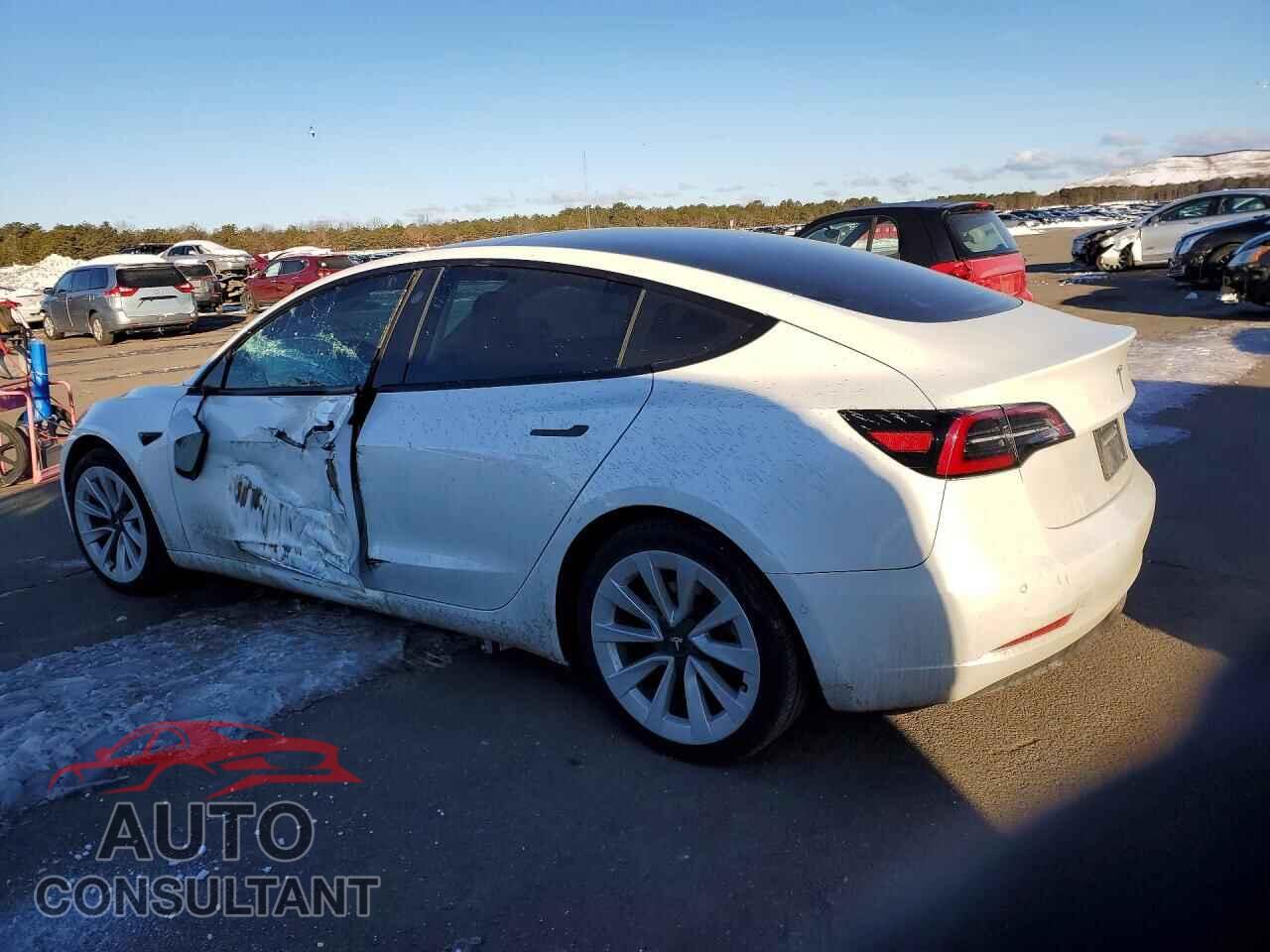 TESLA MODEL 3 2022 - 5YJ3E1EA4NF129082