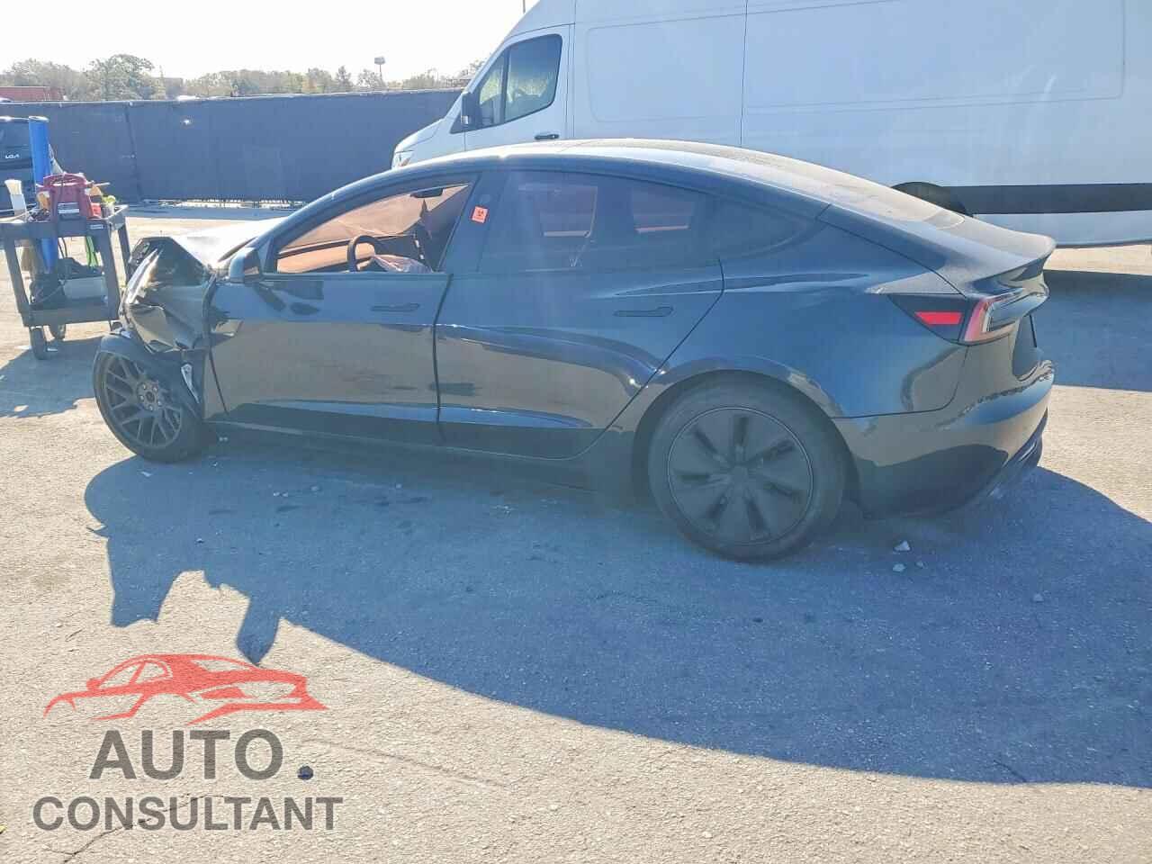 TESLA MODEL 3 2025 - 5YJ3E1EA2SF058766
