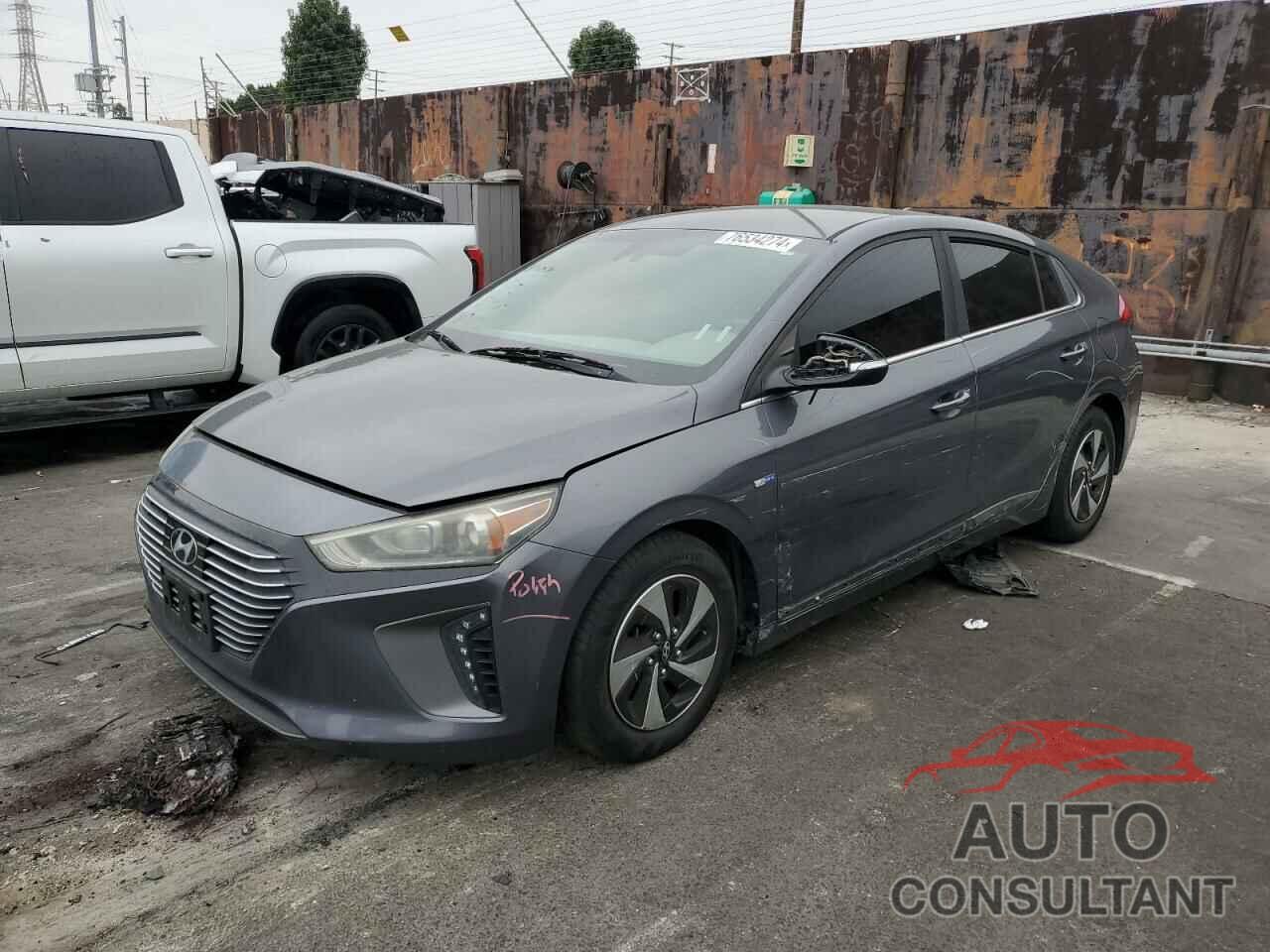 HYUNDAI IONIQ 2018 - KMHC75LC7JU060648