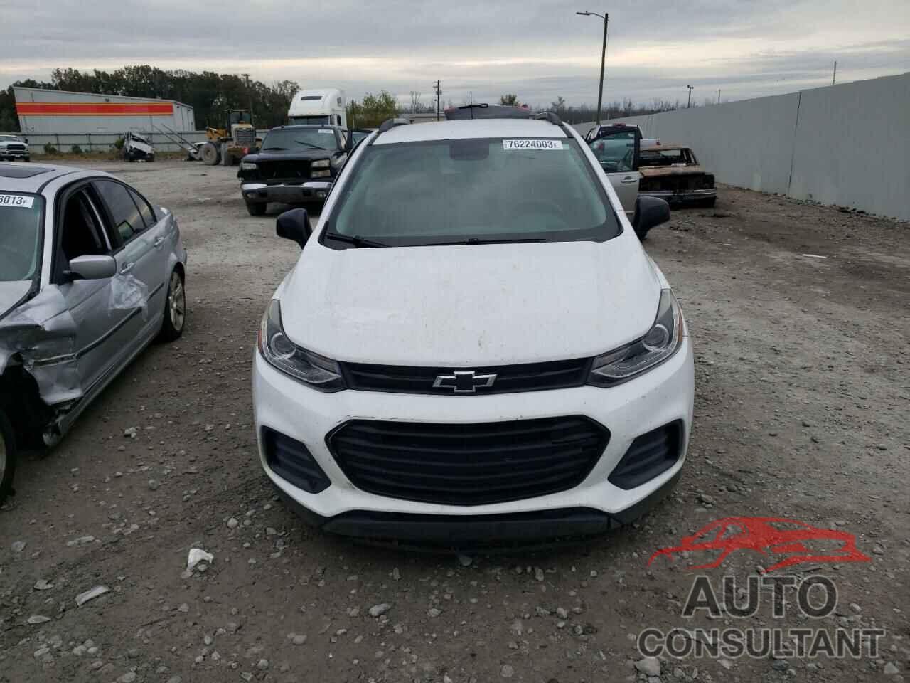 CHEVROLET TRAX 2018 - 3GNCJLSB8JL252004