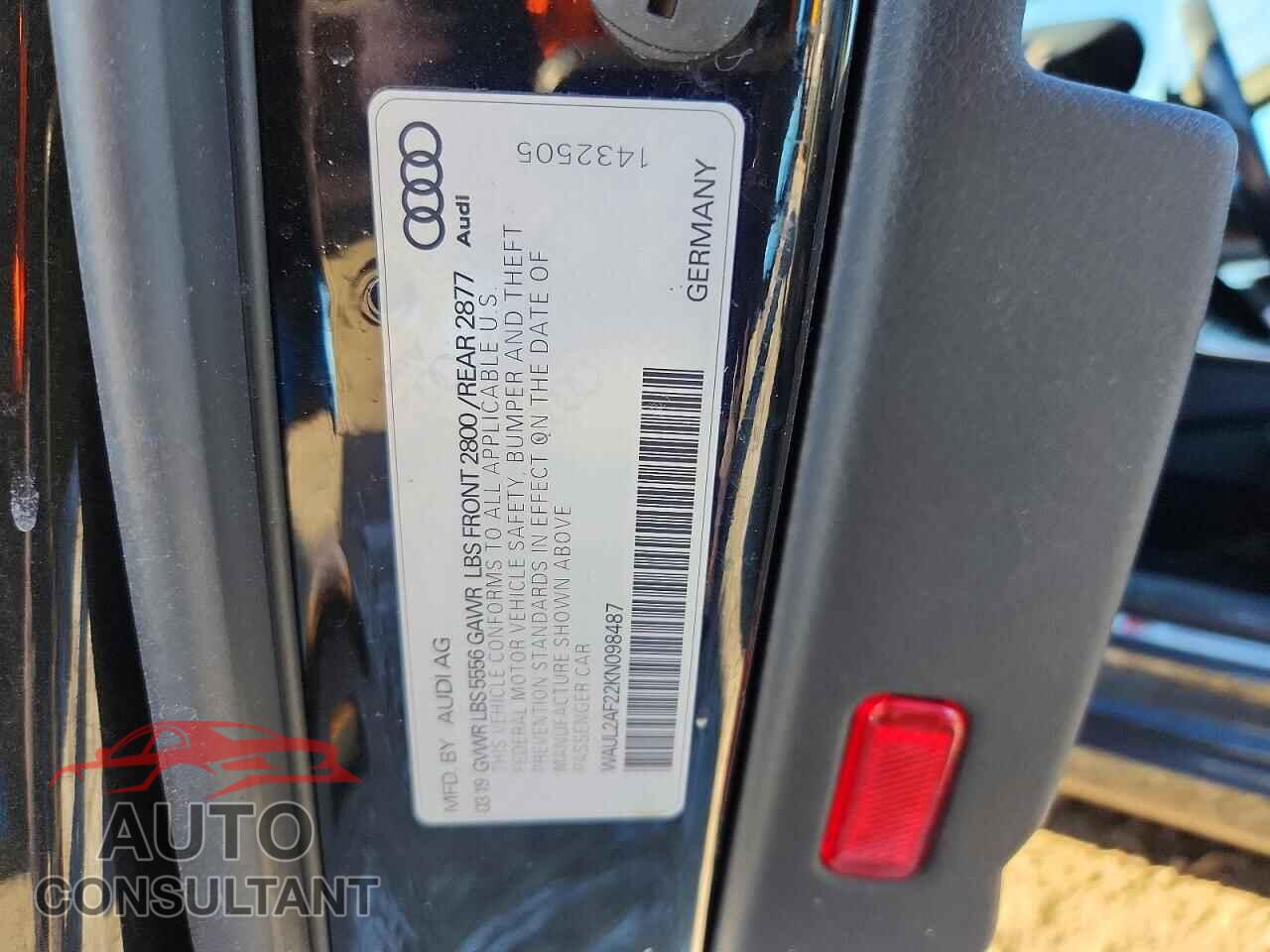 AUDI A6 2019 - WAUL2AF22KN098487