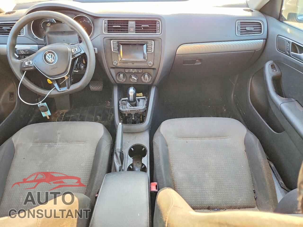 VOLKSWAGEN JETTA 2017 - 3VW2B7AJ3HM360887