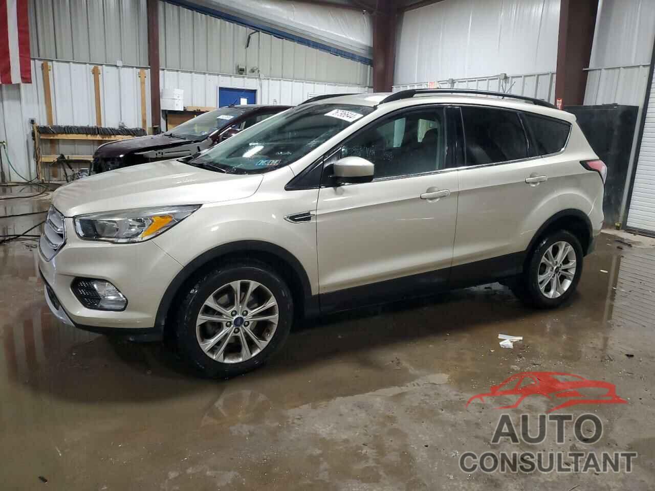 FORD ESCAPE 2018 - 1FMCU0GD6JUA90755