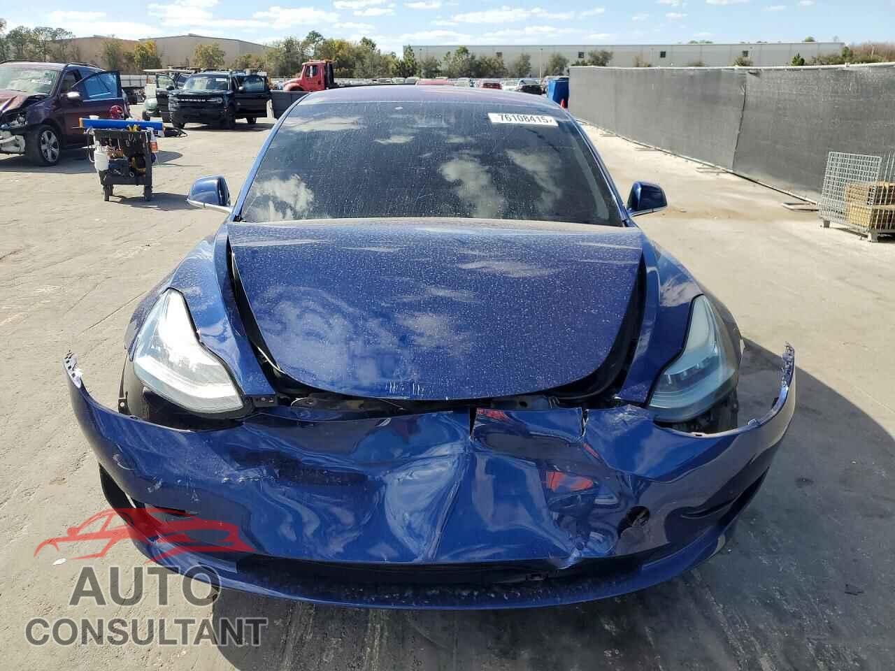 TESLA MODEL 3 2018 - 5YJ3E1EA2JF011123