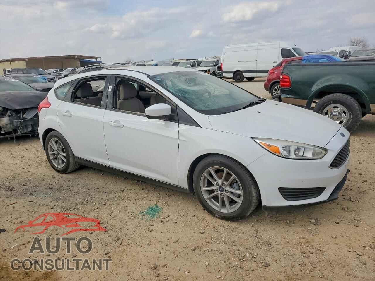 FORD FOCUS 2018 - 1FADP3K21JL229600