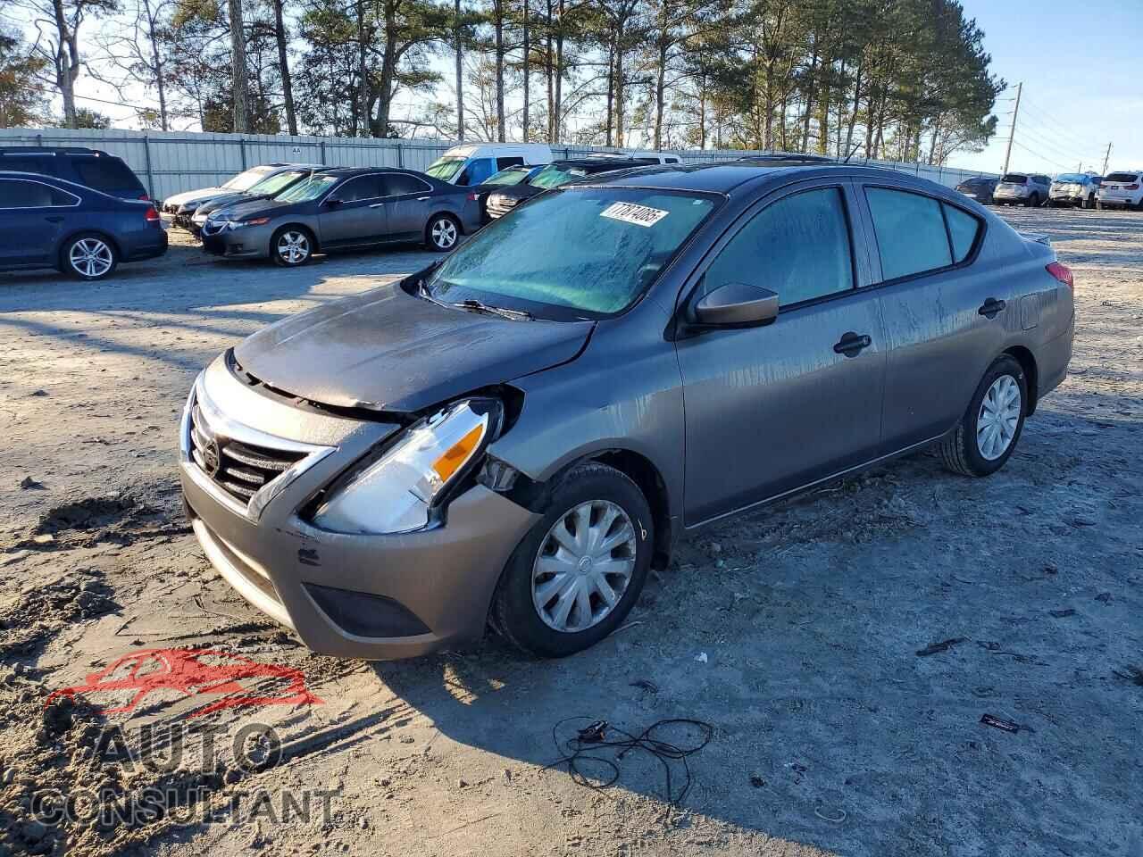 NISSAN VERSA 2017 - 3N1CN7AP3HL818584
