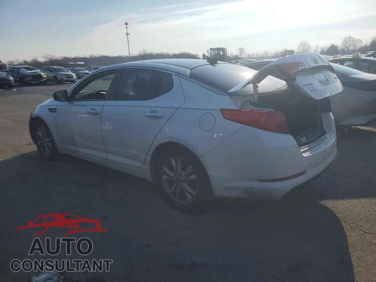 KIA OPTIMA 2011 - KNAGN4A77B5172113