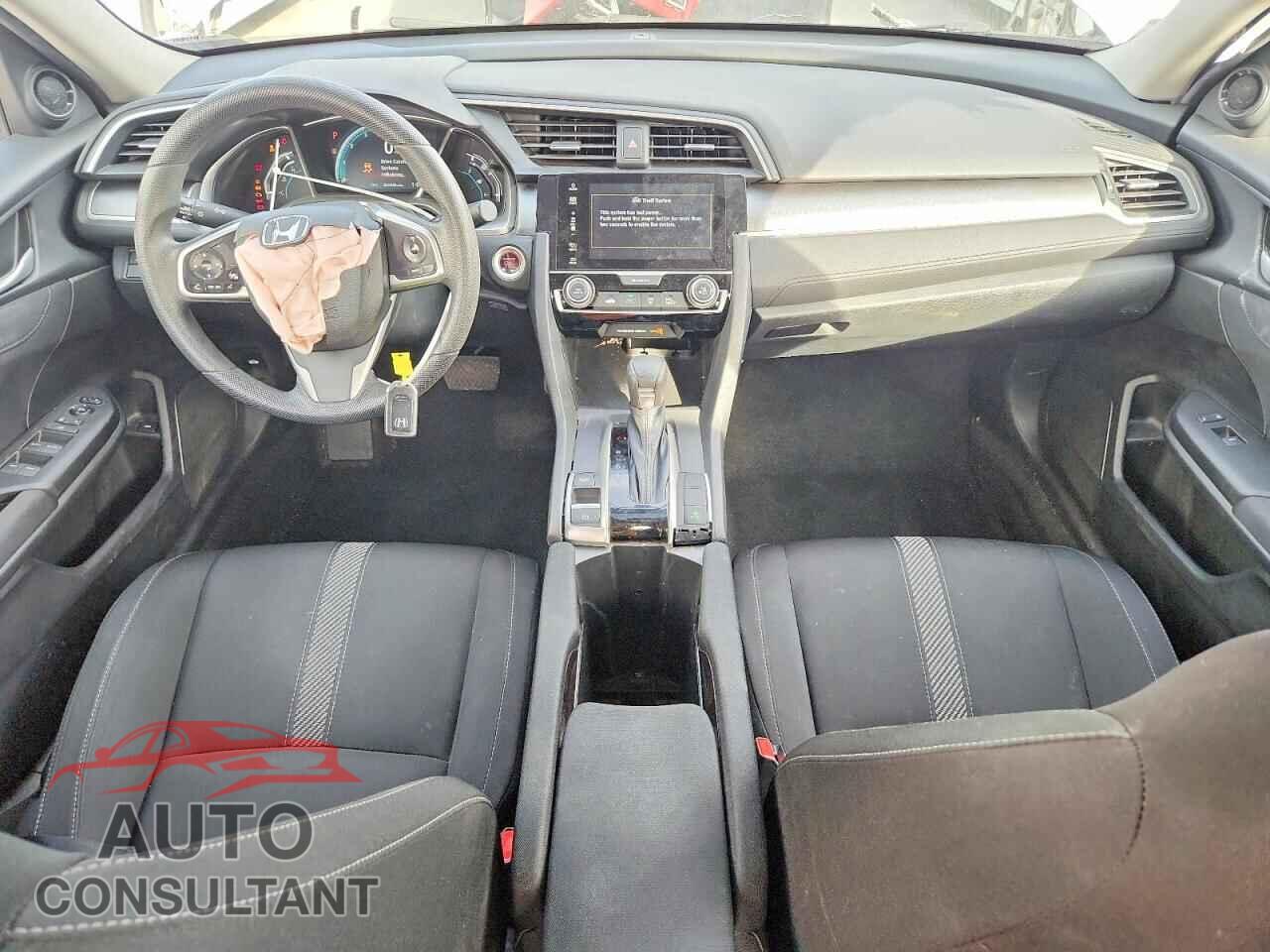 HONDA CIVIC 2017 - 2HGFC2F70HH575497