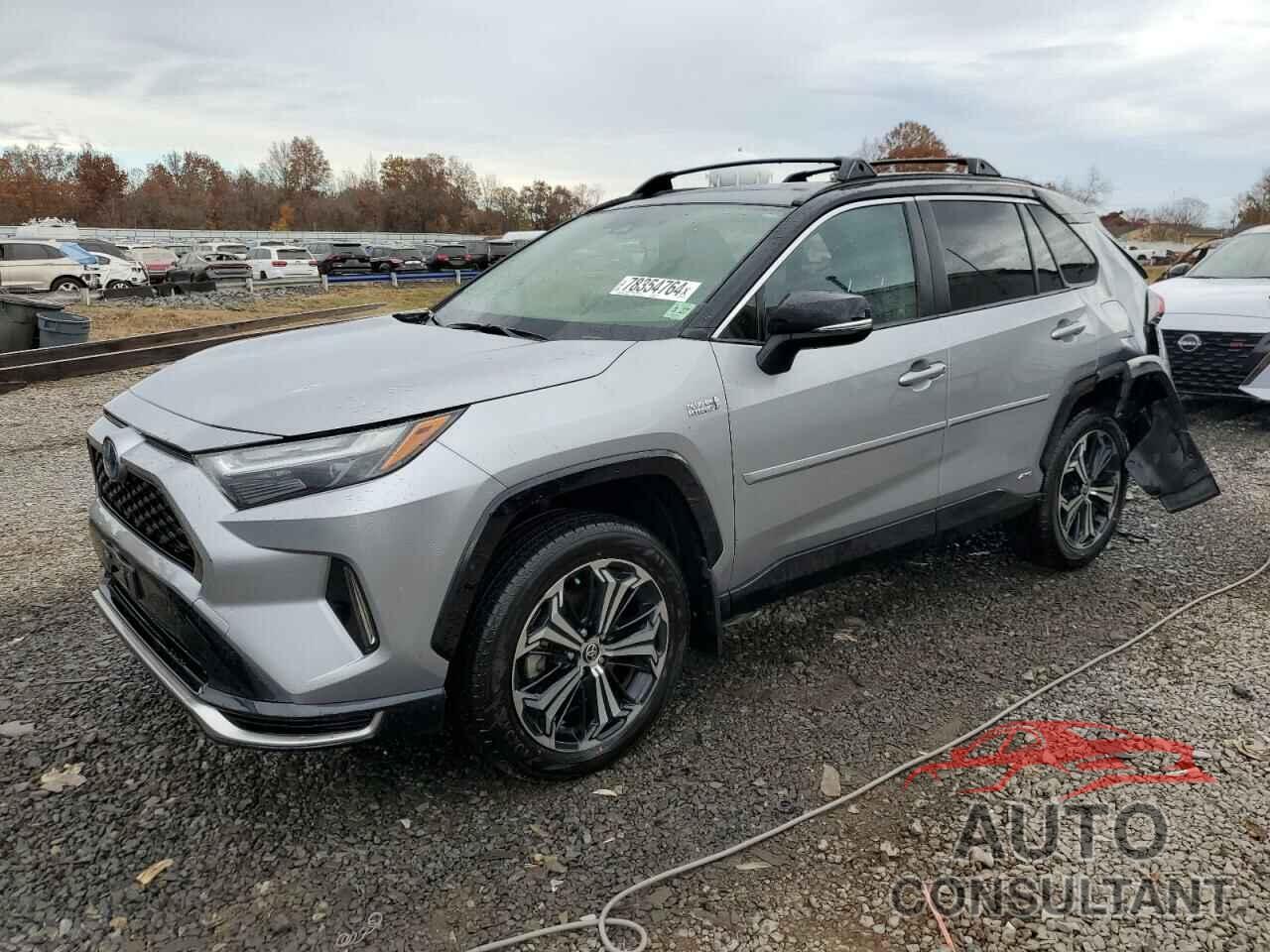TOYOTA RAV4 2022 - JTMEB3FV9ND081052