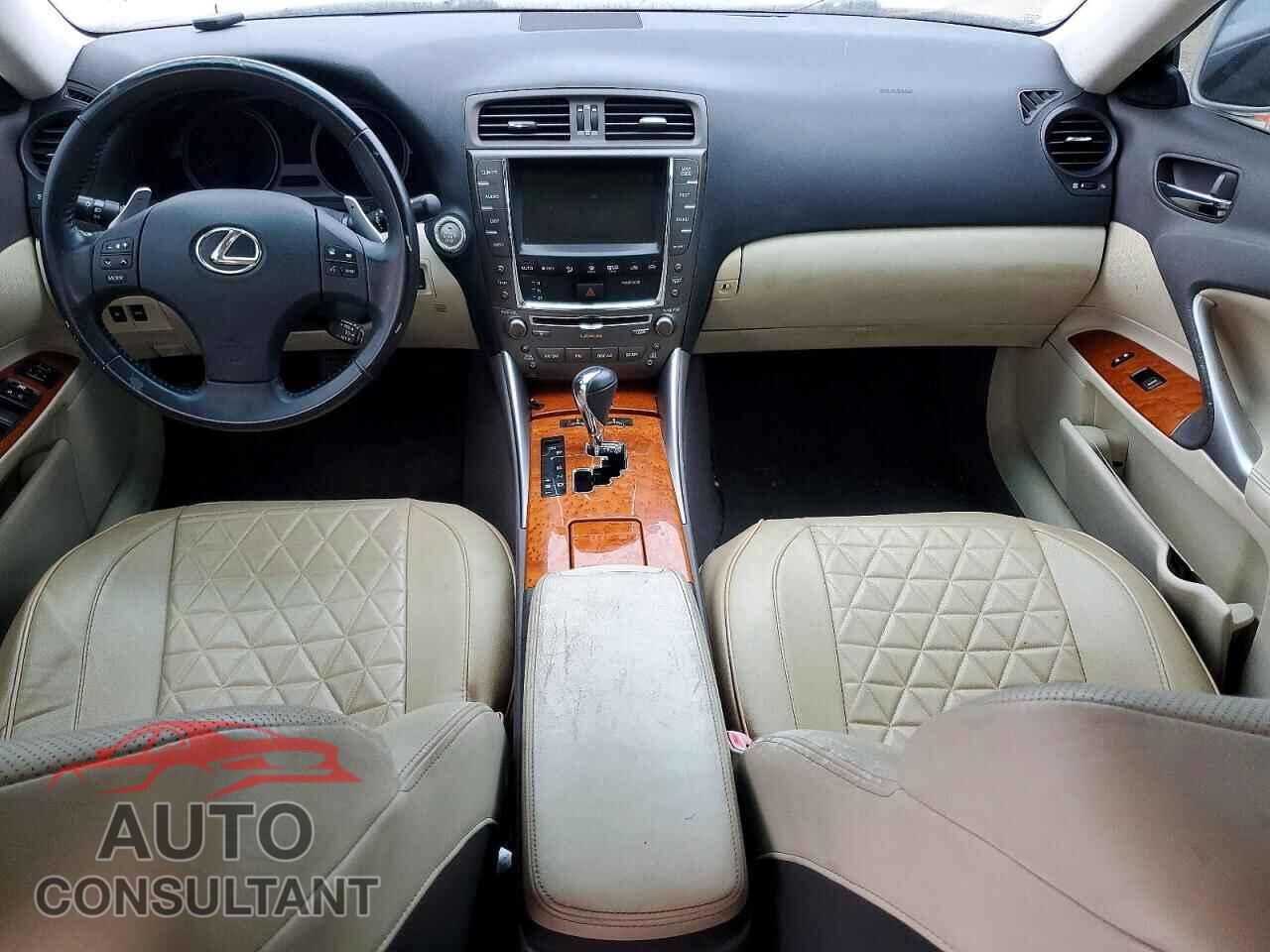 LEXUS IS 2009 - JTHBK262195105832