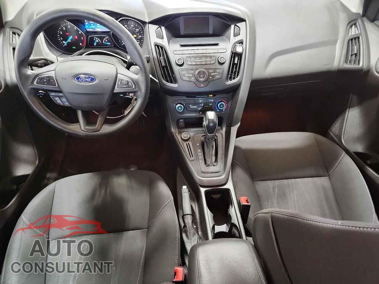 FORD FOCUS 2016 - 1FADP3F23GL262052