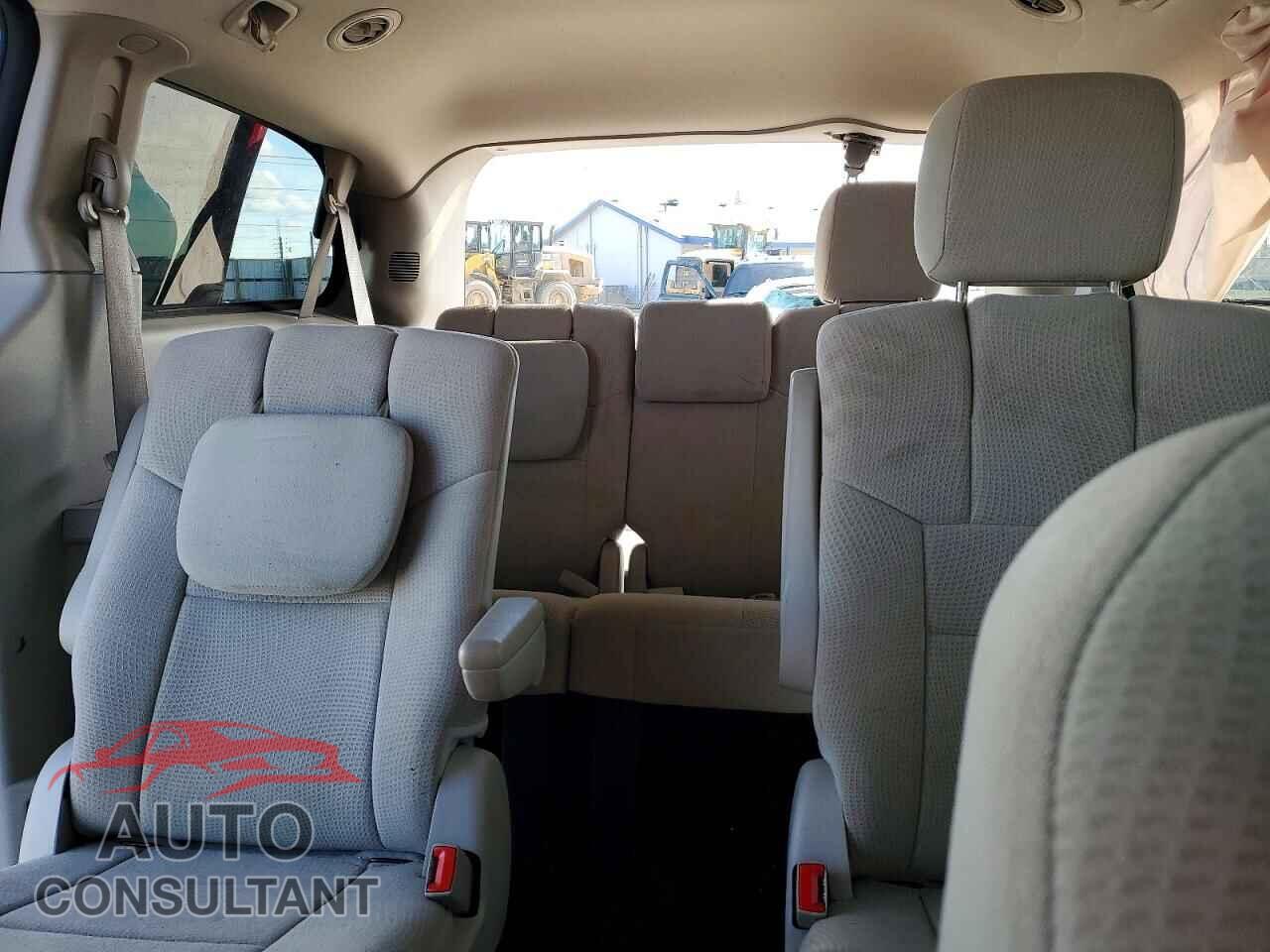 DODGE CARAVAN 2013 - 2C4RDGBG1DR602352