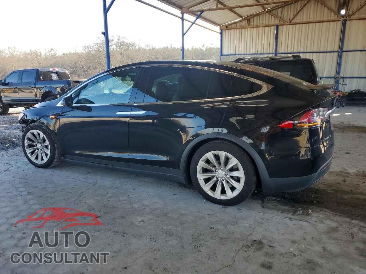 TESLA MODEL X 2017 - 5YJXCBE23HF049623