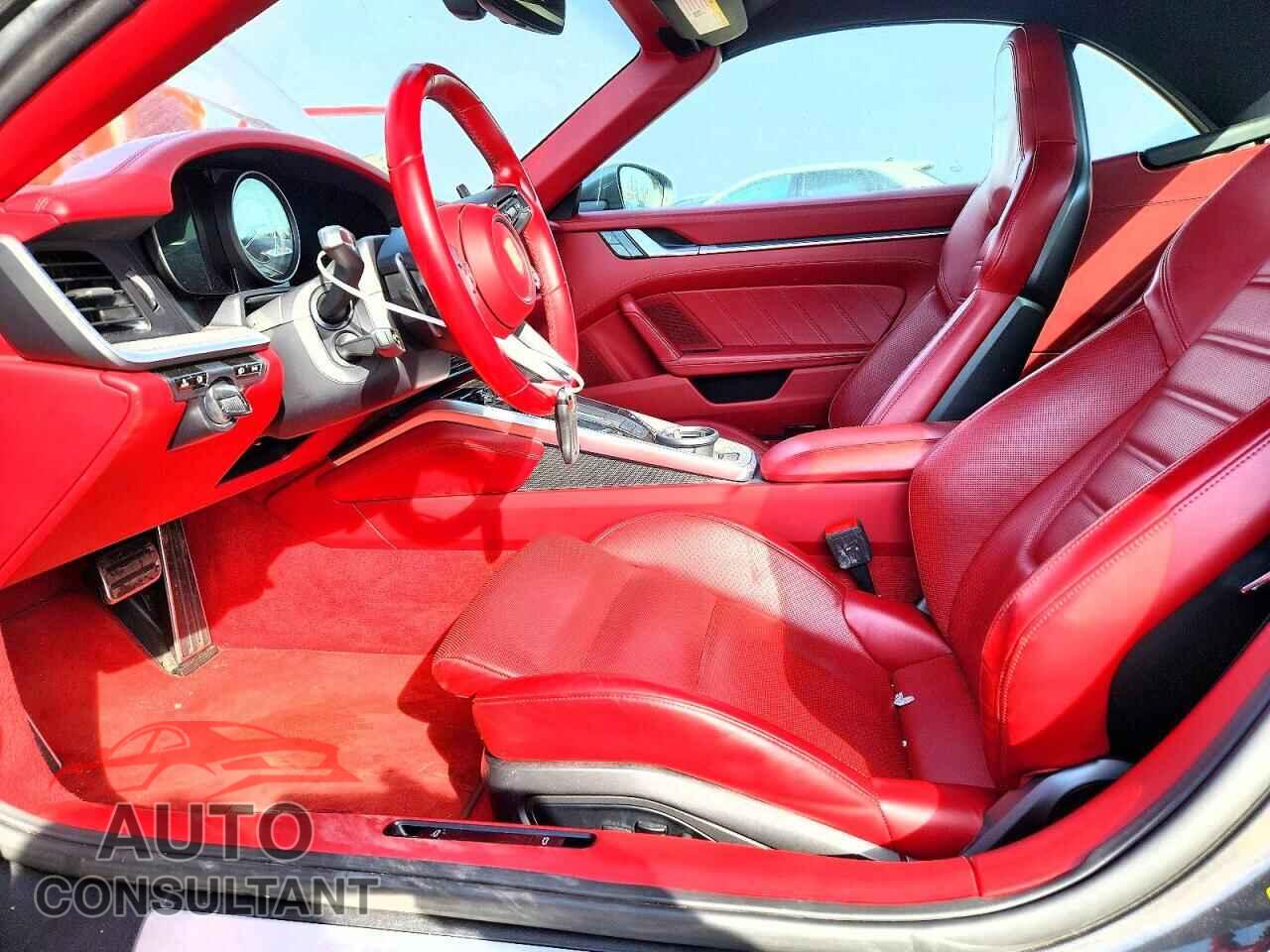 PORSCHE 911 2021 - WP0CD2A95MS263718