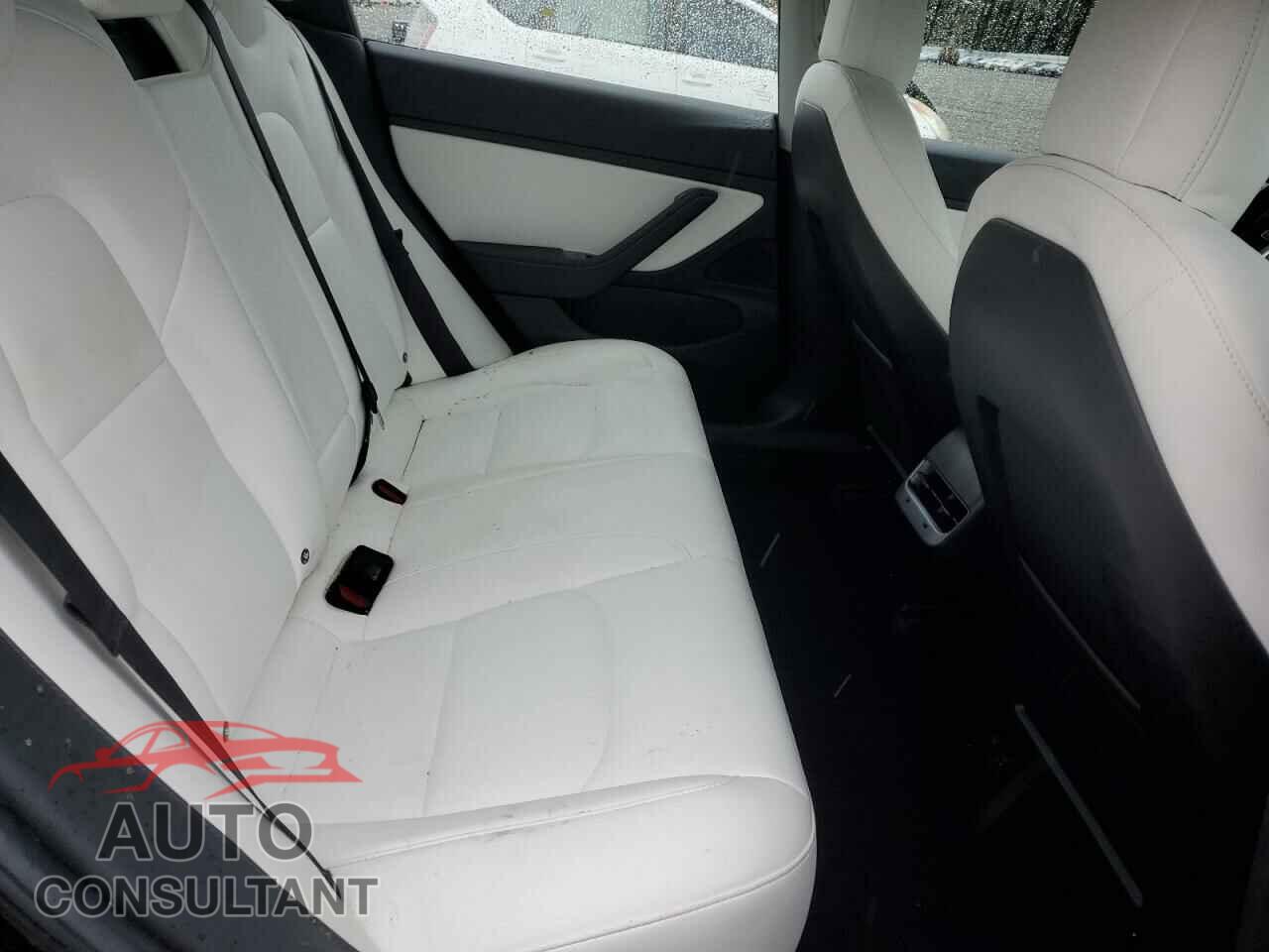 TESLA MODEL 3 2018 - 5YJ3E1EA4JF155224