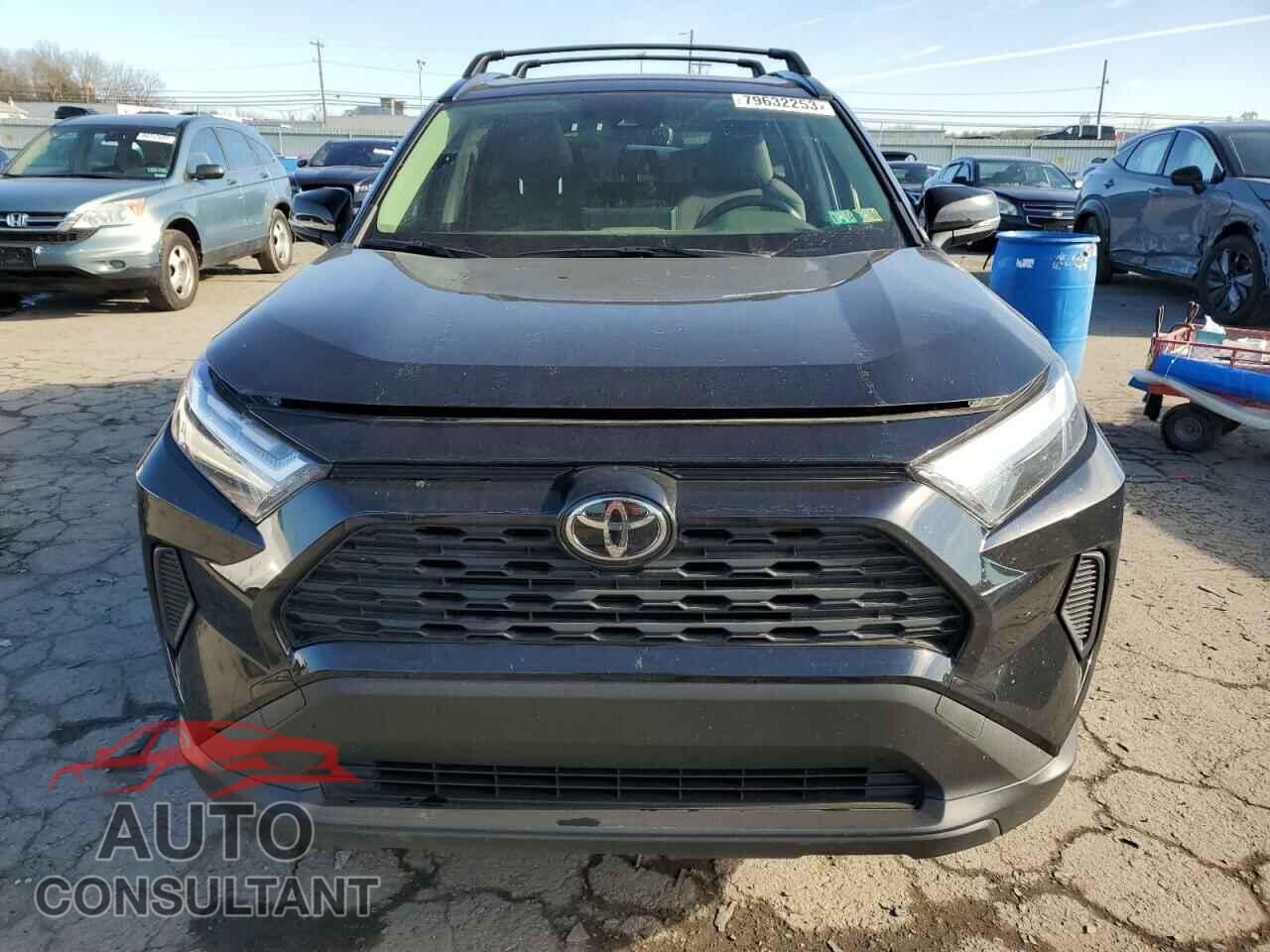 TOYOTA RAV4 2023 - JTMP1RFV5PD094902