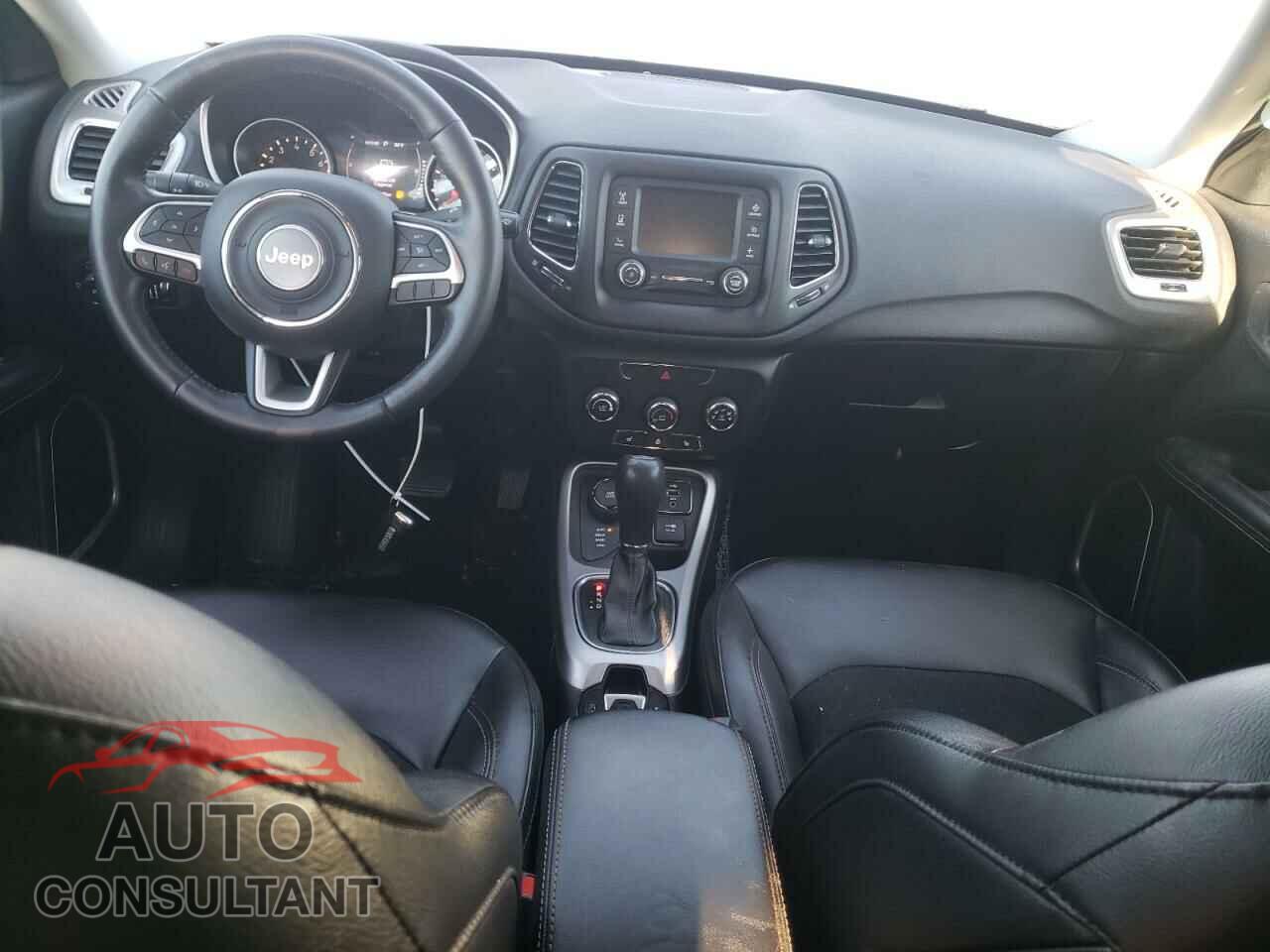 JEEP COMPASS 2018 - 3C4NJDBB7JT355809