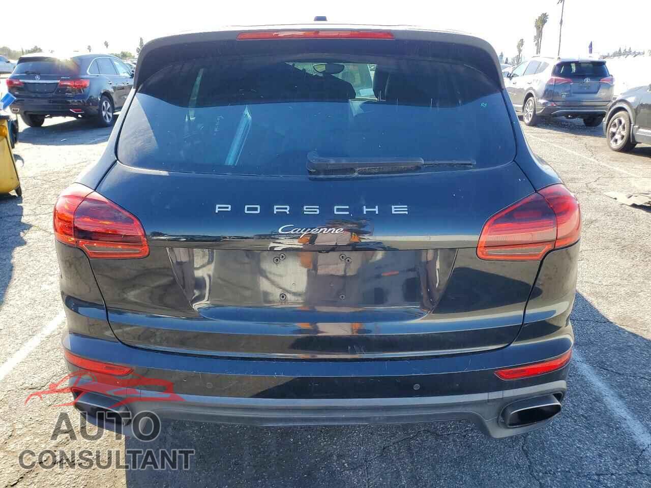 PORSCHE CAYENNE 2017 - WP1AA2A21HKA80985