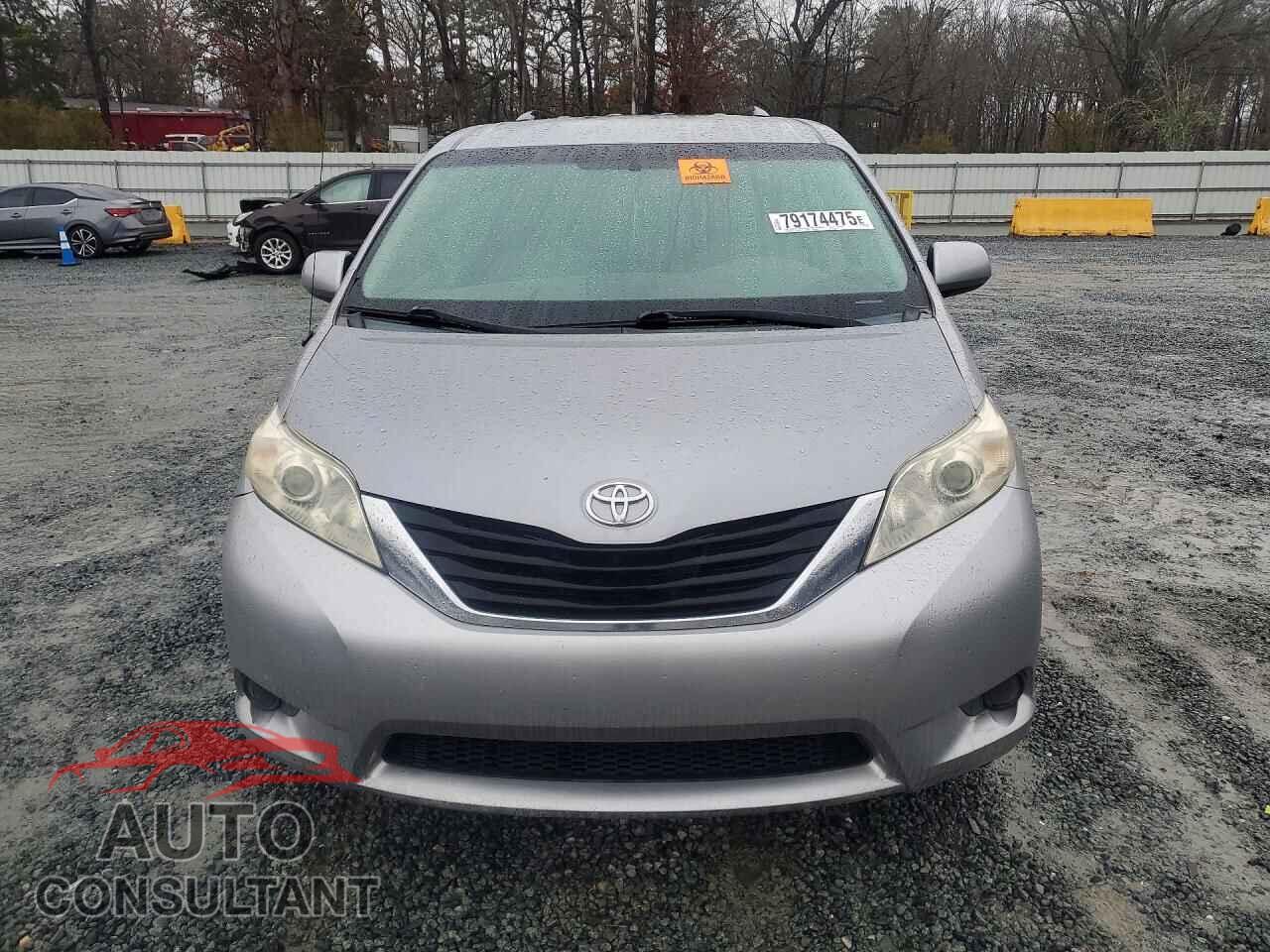 TOYOTA SIENNA 2012 - 5TDKK3DC2CS255209