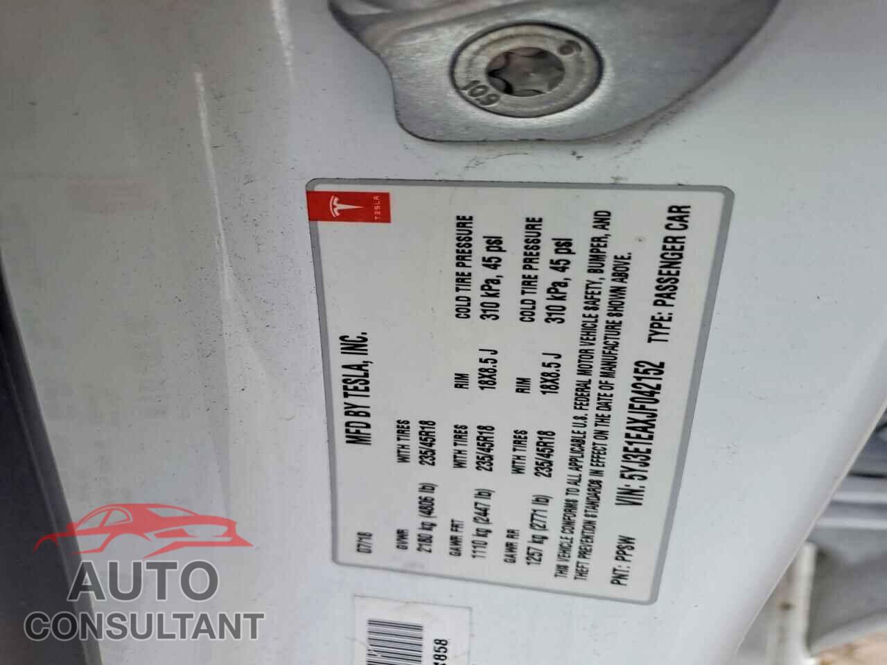 TESLA MODEL 3 2018 - 5YJ3E1EAXJF042152