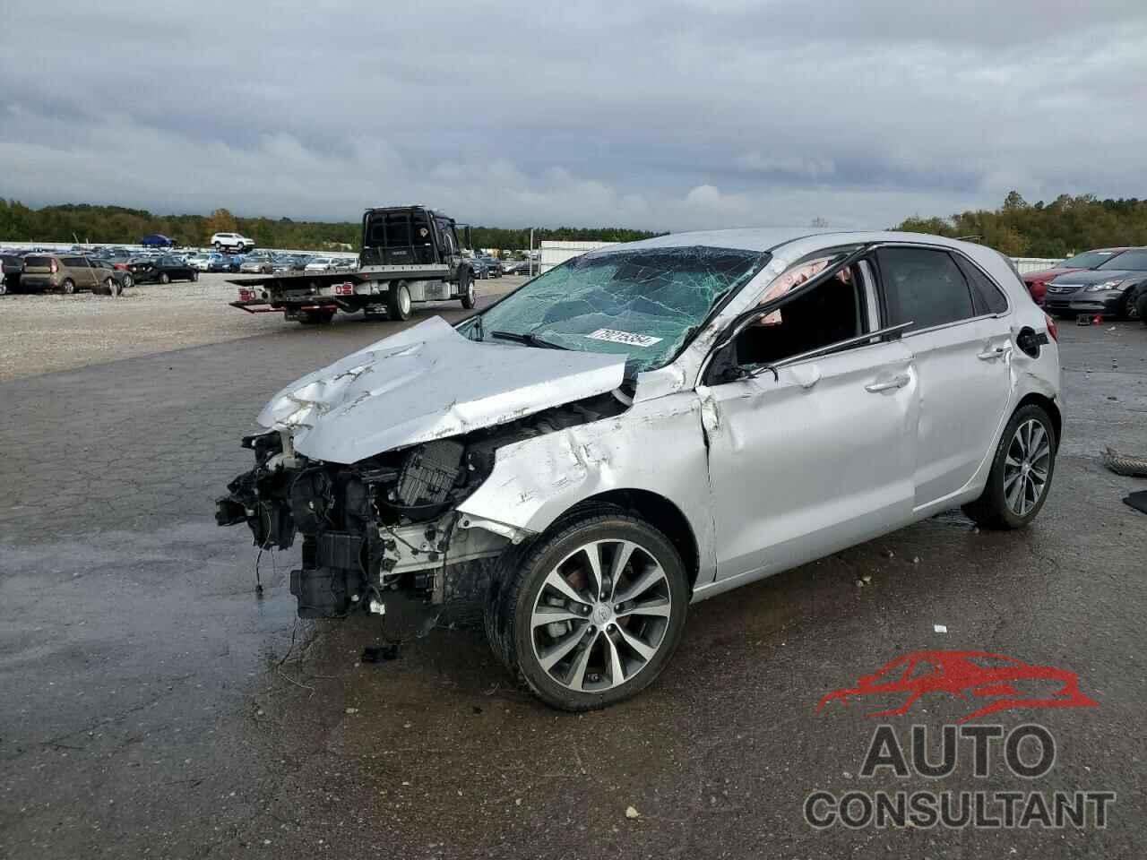 HYUNDAI ELANTRA 2018 - KMHH35LE1JU030693