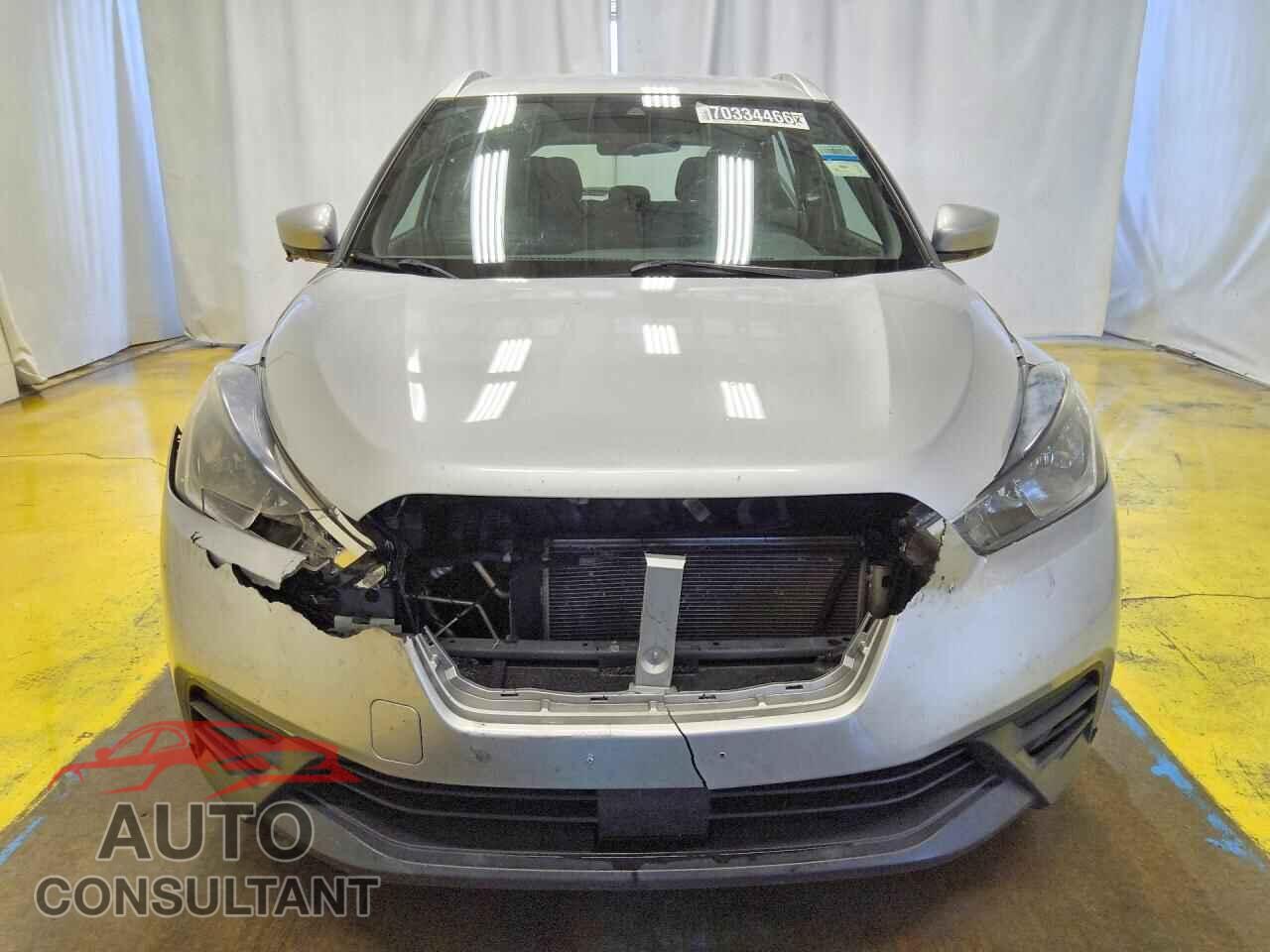 NISSAN KICKS 2020 - 3N1CP5CV4LL554813
