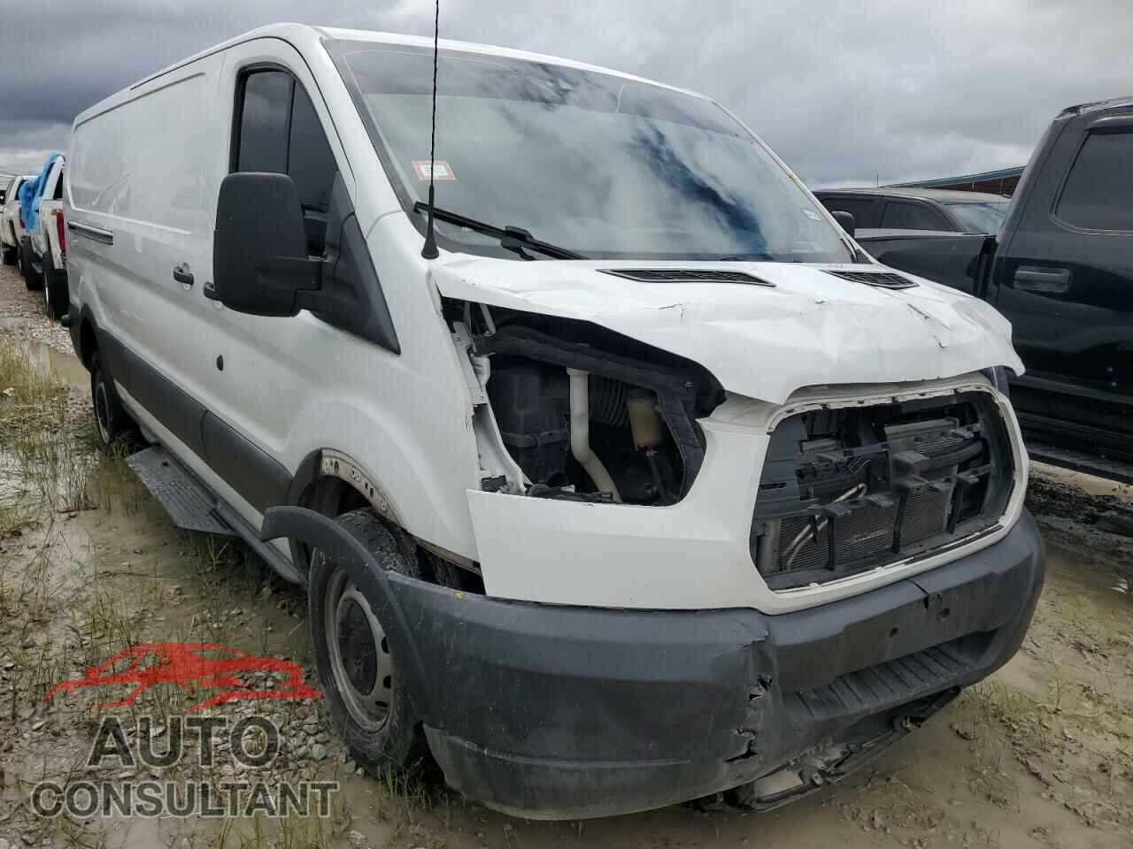 FORD TRANSIT 2018 - 1FTYR2YM2JKB17631
