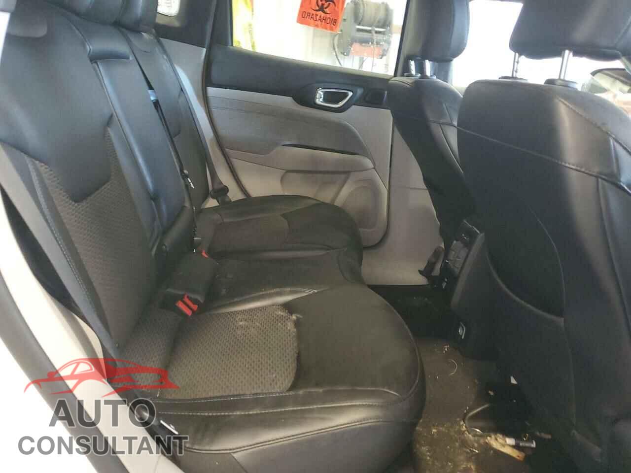 JEEP COMPASS 2023 - 3C4NJDBN5PT559107