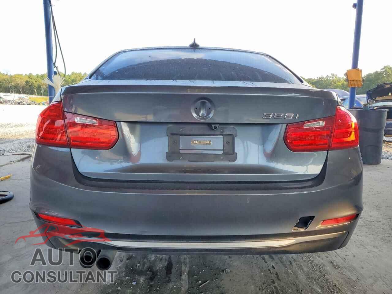 BMW 3 SERIES 2012 - WBA3A5C51CF341663